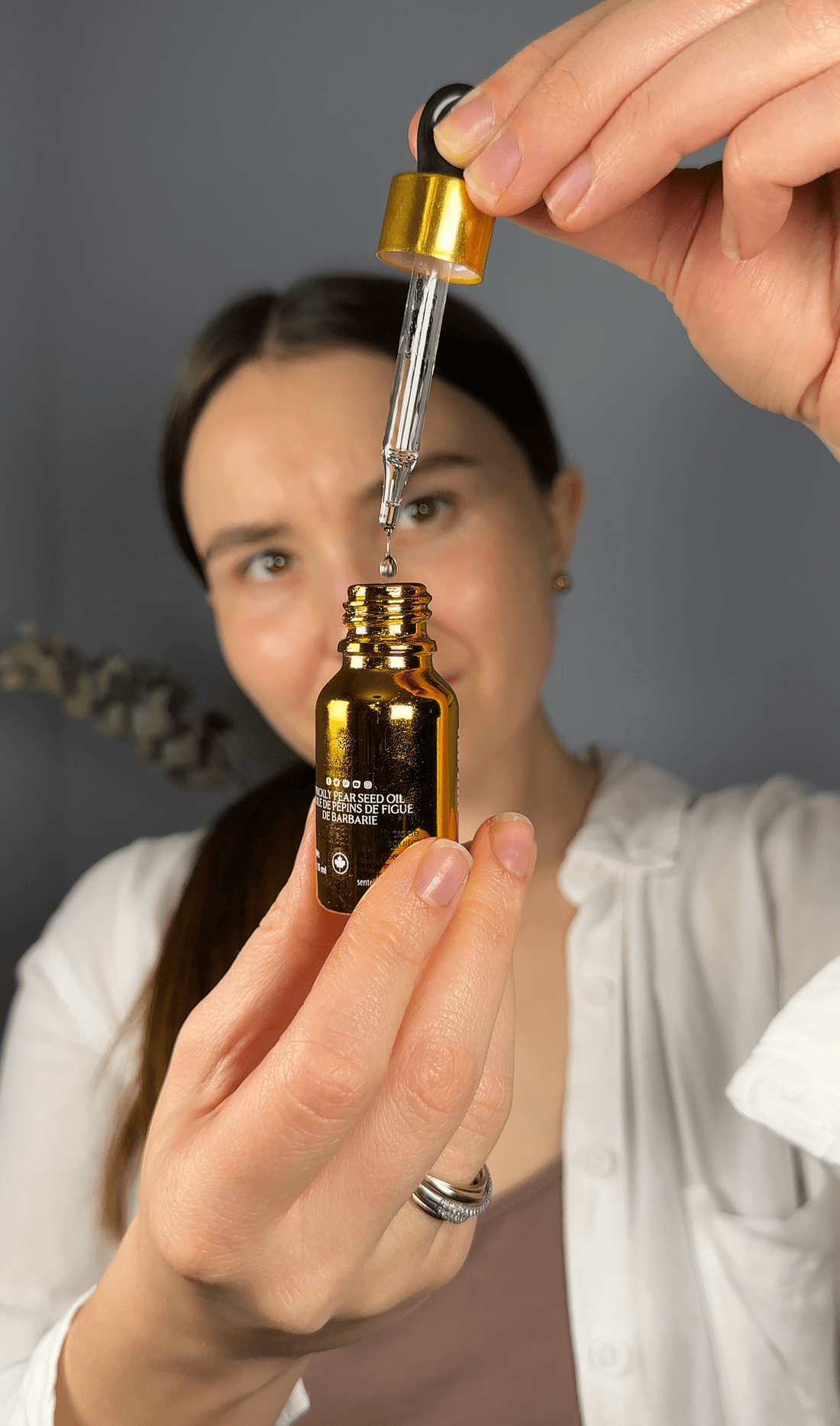 What Makes Moroccan Organic Cold-Pressed Argan Oil so Expensive? - SENTEL BEAUTY